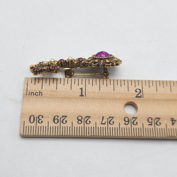 Vintage Key Shaped Brooch Pin With Faux Ruby Pearl Accents Gold Tone Metal - Picture 4 of 4